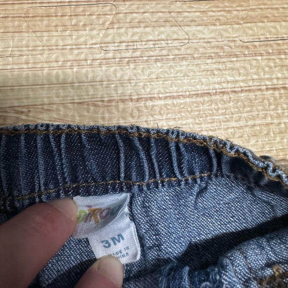 Circo & Carter’s | 5 Pairs of 100% Cotton Baby Pants/Bottoms | Size 3 Months - Picture 4 of 7